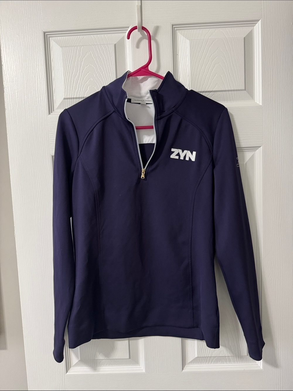 ZYN performance pullover